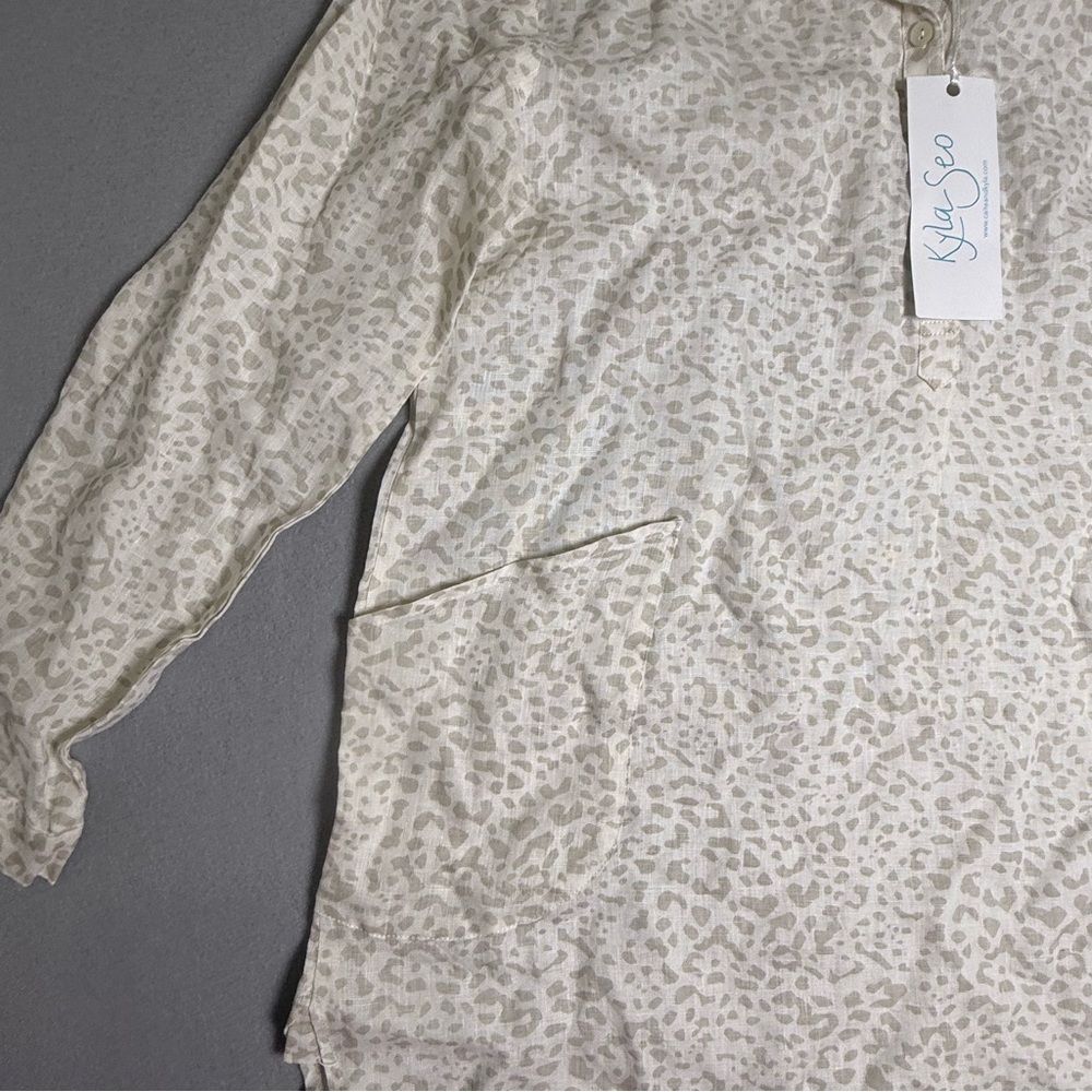 Kyla Seo Caite Layla Blouse Top Cheetah Animal Tunic Karyn Linen Sand Small NWT - Picture 3 of 9